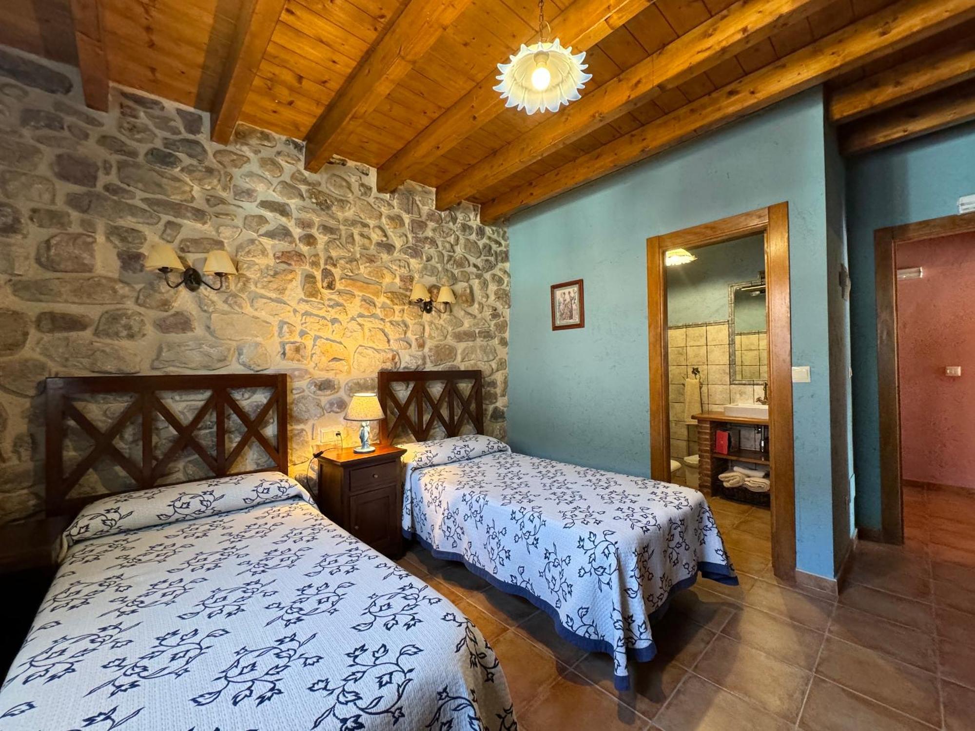 Casa Rural La Socarrena Guest House Luzmela Екстериор снимка