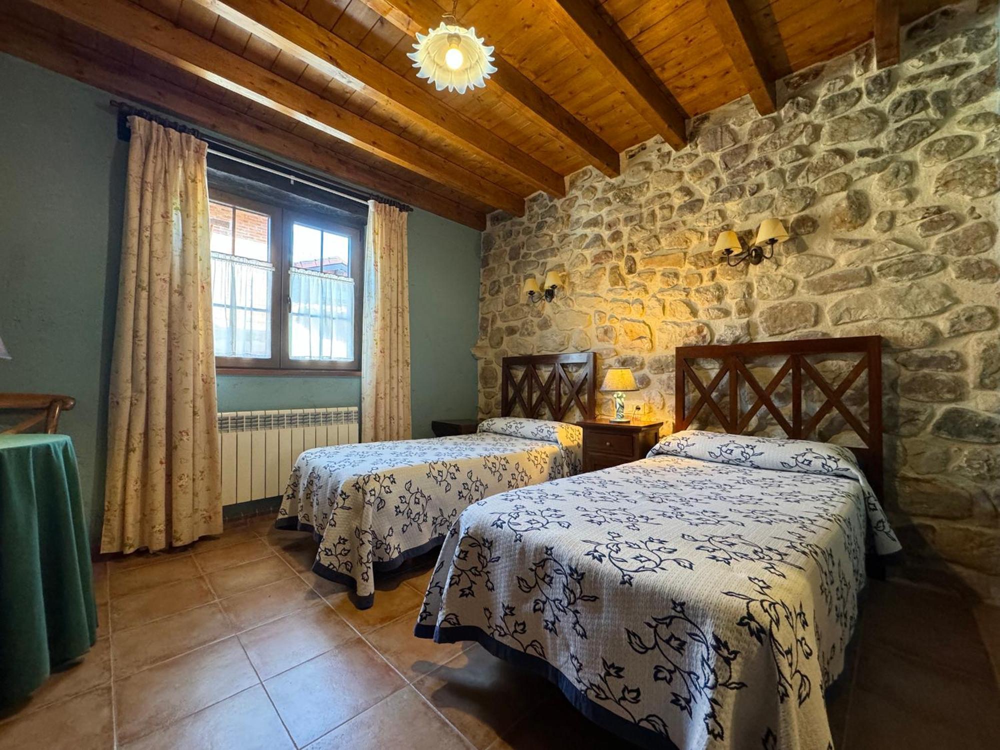 Casa Rural La Socarrena Guest House Luzmela Екстериор снимка